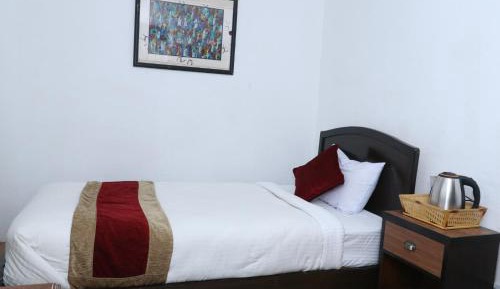 Single Room with Private External Bathroom