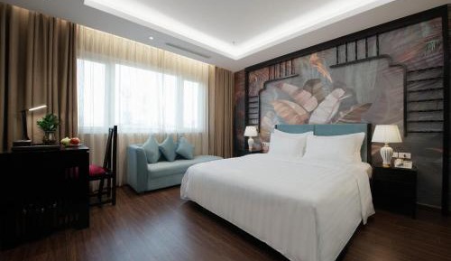 Deluxe Double or Twin Room with City View