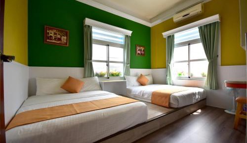 Family Room with Mountain View