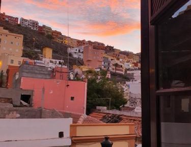 Standard Double Room with Shared Bathroom