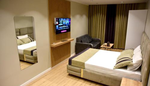 King Suite with Spa Bath