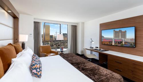 City View Premier Room - 1 King Bed
