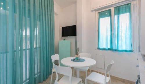 Superior One-Bedroom Apartment