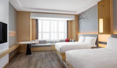 Deluxe Twin room, Guest room, 2 Double, City view