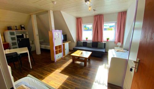 Standard Triple Studio