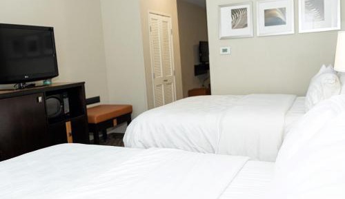 Queen Room with Two Queen Beds - Hearing Accessible/Non-Smoking