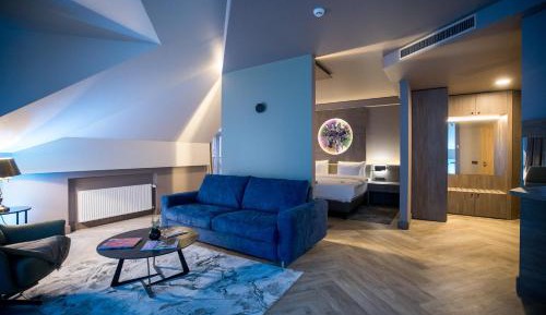 Queen Suite