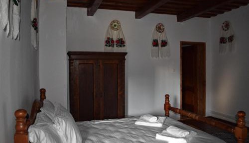 Deluxe Double Room with Shower