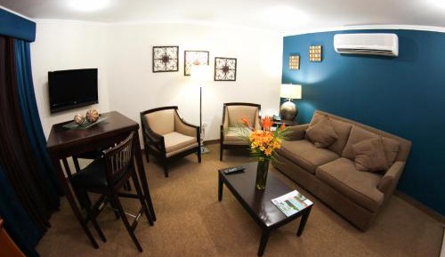 Deluxe Suite