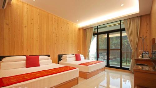 Quadruple Room with Balcony