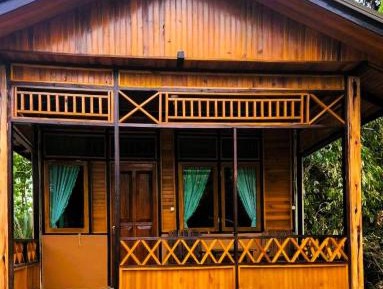 Bungalow with Garden View