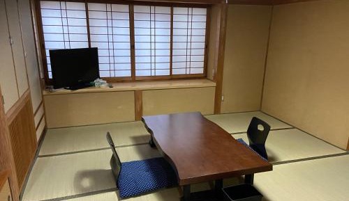 Japanese-Style Room