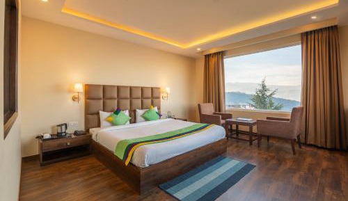 Deluxe Room With Scenic View