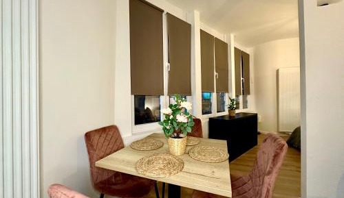 Deluxe King Suite