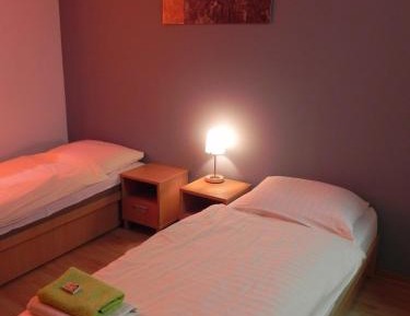 Studio (3 Adults)