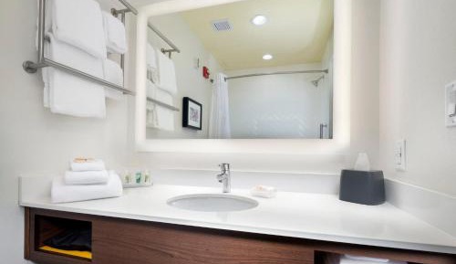 Standard Room with Two Queen Beds