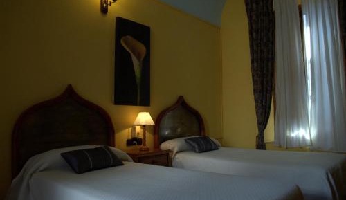 Twin Room with View