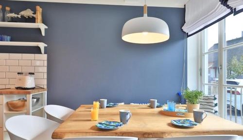 Four-Bedroom Apartment with Sauna