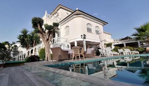 Three-Bedroom Villa
