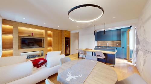 Apartment with Lake View