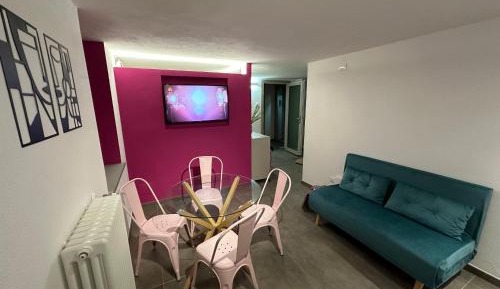 Studio with Spa Bath