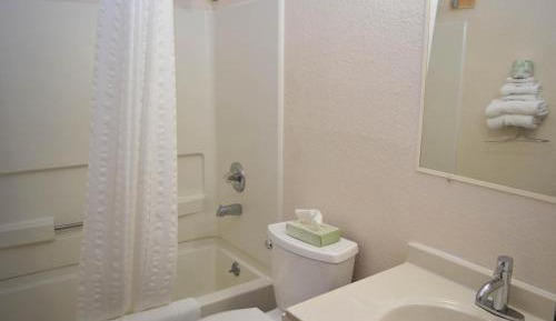 Double Room with Two Double Beds - Non-Smoking