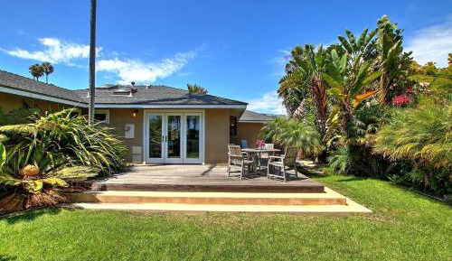 Three-Bedroom Holiday Home 