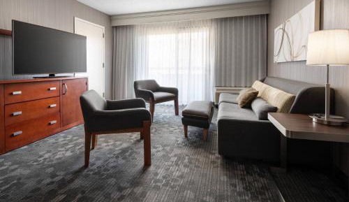 Suite, 1 King, Sofa bed