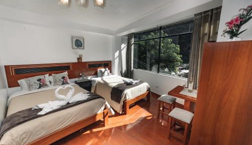 Family Room with Mountain View