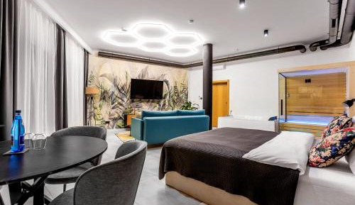 Studio Apartment