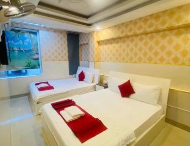 Deluxe Family Room