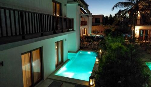 Villa - Beach Front
