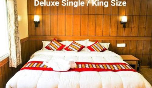 Deluxe King Suite