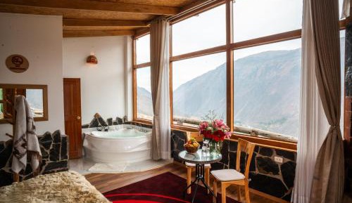 King Suite with Spa Bath