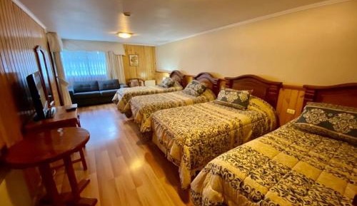 Classic Quadruple Room