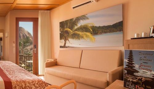 One-Bedroom Bungalow (2 Adults) with Access to Terra Natura Park