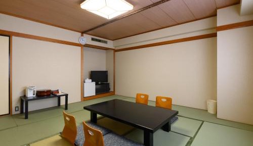 Japanese-Style Room - Smoking