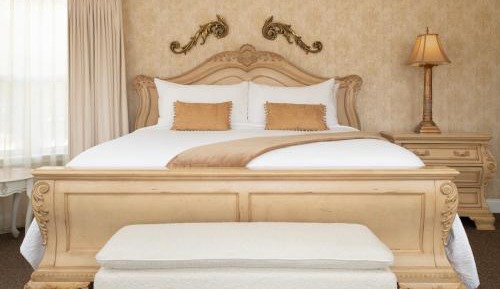 Mt. Washington Suite