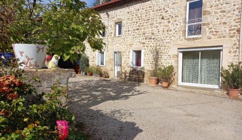 Holiday Home (6 Adults)