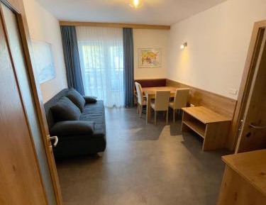 Apartment with Lake View