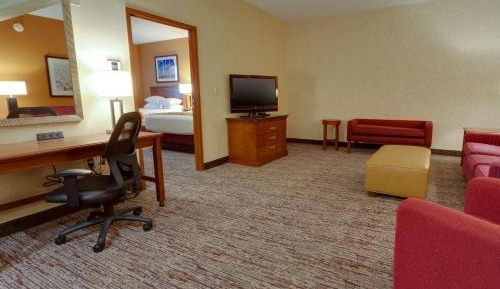 Deluxe Queen Suite with Two Queen Beds