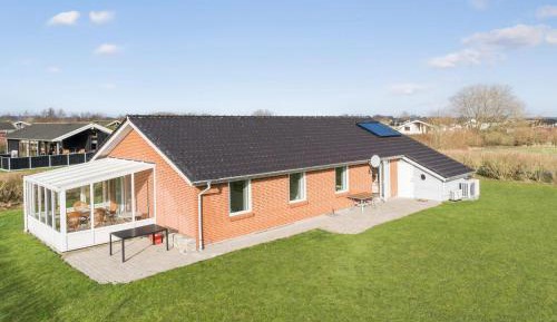 Four-Bedroom Holiday Home