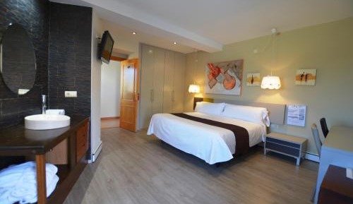 Double Room with Spa Bath