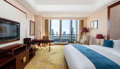 Deluxe King Room - Non-Smoking