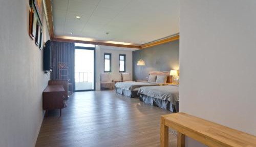 Deluxe Quadruple Room