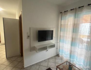 Apartment with Garden View