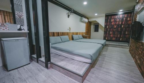 Standard Queen Room with Two Queen Beds