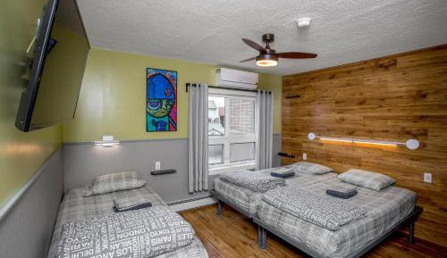 Triple Room with Private Bathroom