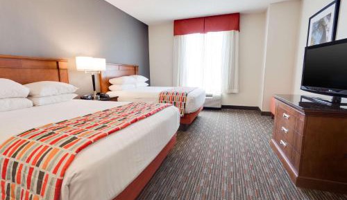 Queen Suite with Sofa Bed
