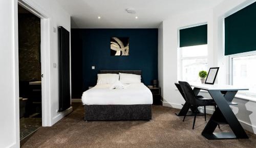 Deluxe Double Room with Extra Bed